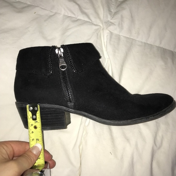 XAPPEAL black zipper booties PERFECT for fall 🍁 - Picture 3 of 4